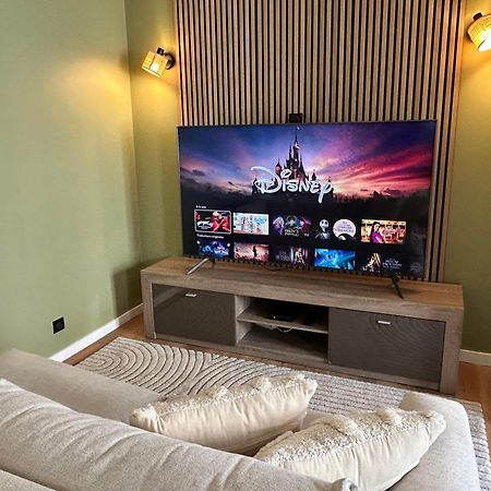Sweet And Comfy In Hyper City Center With Netflix, Prime And Disney Plus Included ノワジー＝ル＝グラン エクステリア 写真