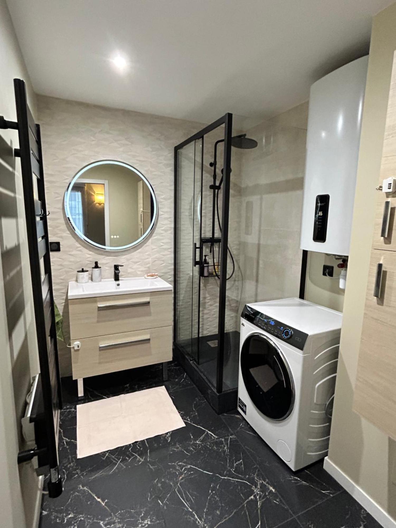 Sweet And Comfy In Hyper City Center With Netflix, Prime And Disney Plus Included ノワジー＝ル＝グラン エクステリア 写真